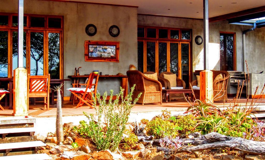 Вілла Chumbi Bush House Глуглуве Номер фото